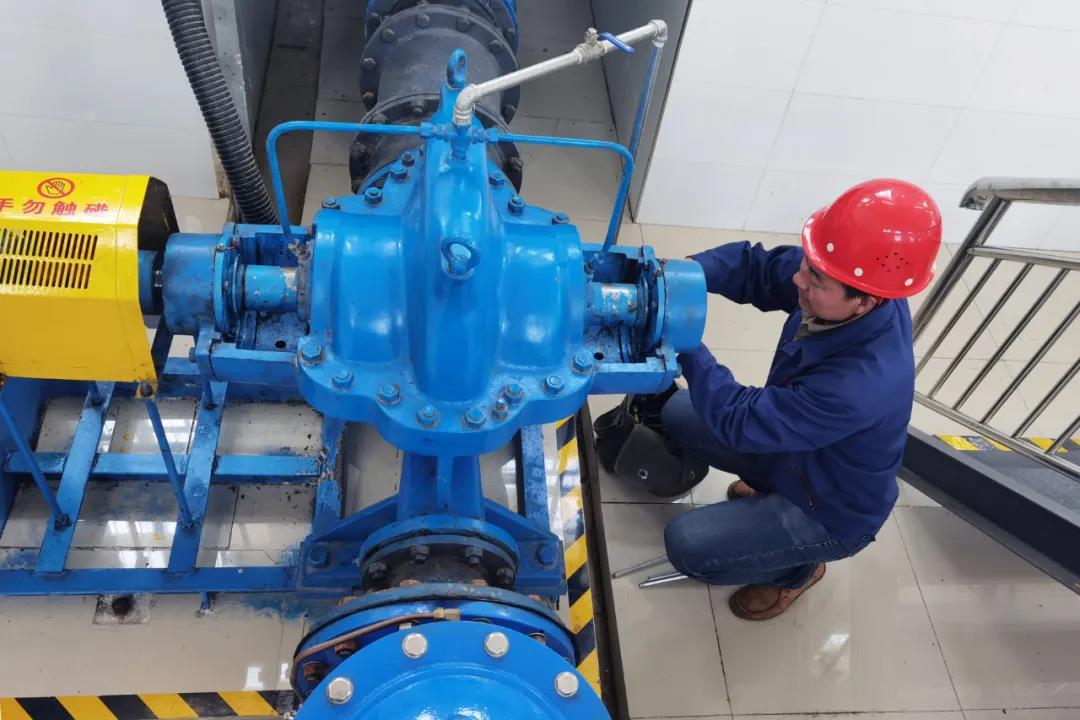 【五一】最美瞬間致敬中鐵水務(wù)勞動(dòng)者